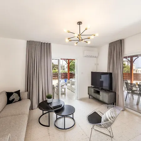 Villa Larnaca Marina