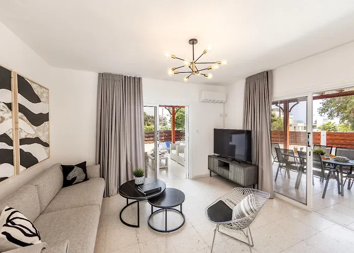 Villa Larnaca Marina