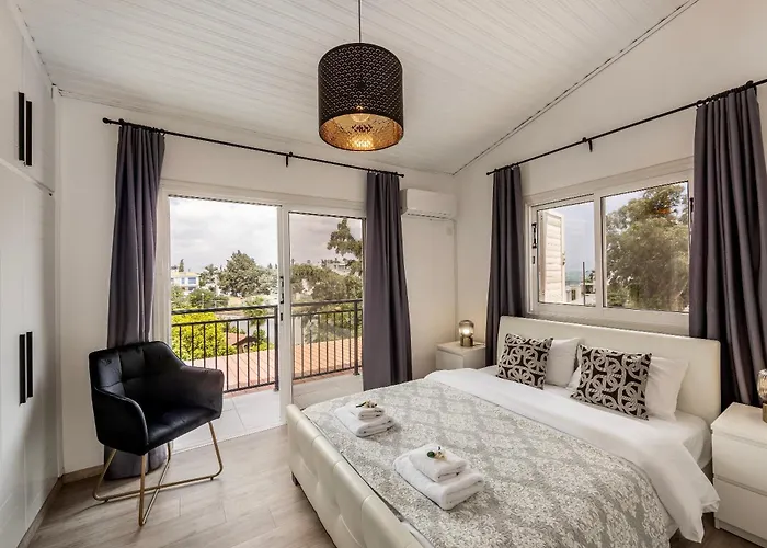 Villa Larnaca Marina *