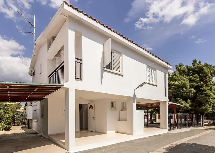 Villa Larnaca Marina