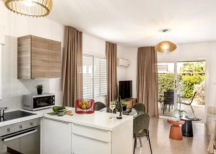 Villa Larnaca Marina