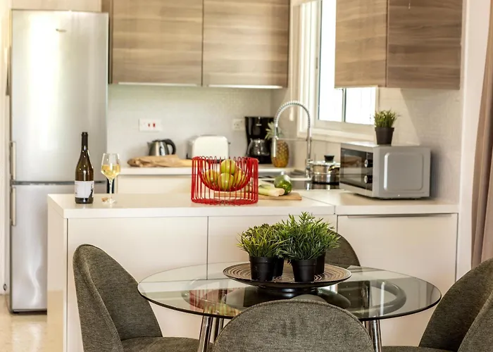 Larnaca Marina Meneou