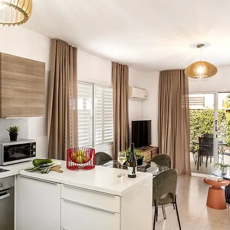 Villa Larnaca Marina