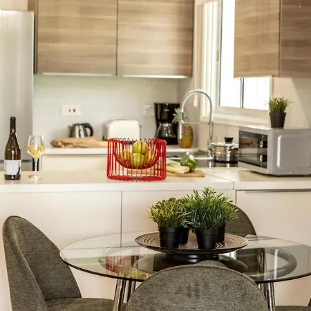 Larnaca Marina Meneou