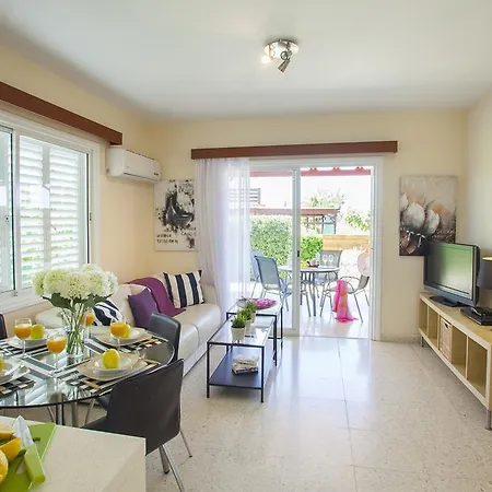 Larnaca Marina Meneou