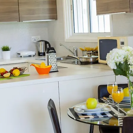 וילה Larnaca Marina Meneou