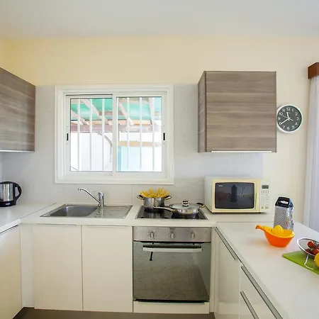 Larnaca Marina Meneou