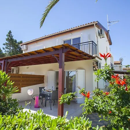 Villa Larnaca Marina