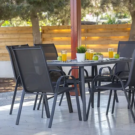 Larnaca Marina Meneou