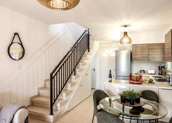 Larnaca Marina Vila Meneou